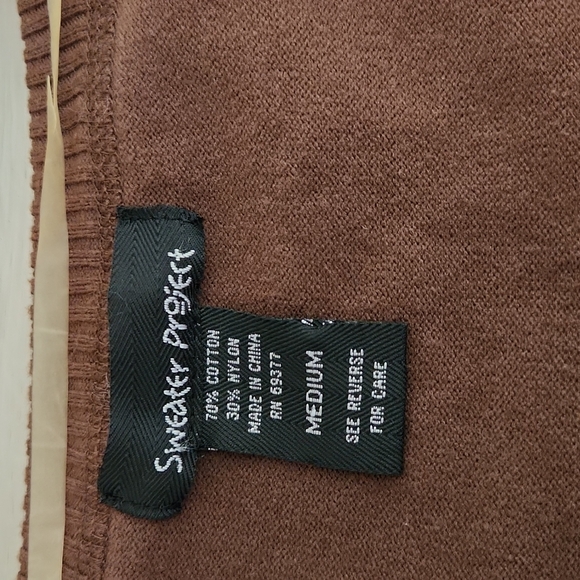 Crop top - Picture 4 of 6